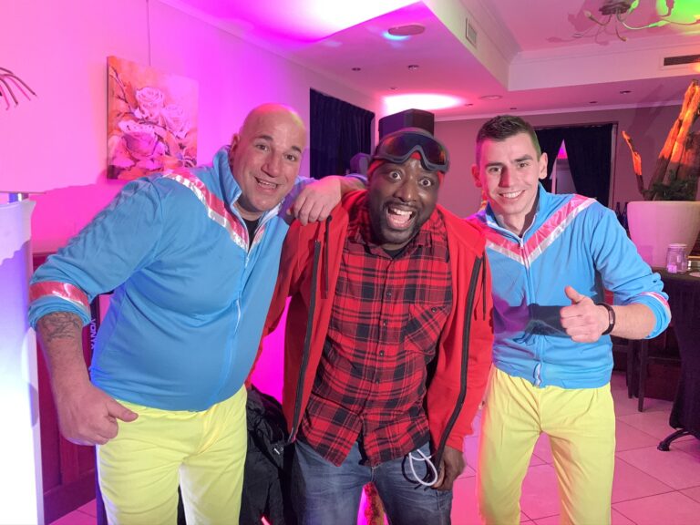 Op de foto met een zanger